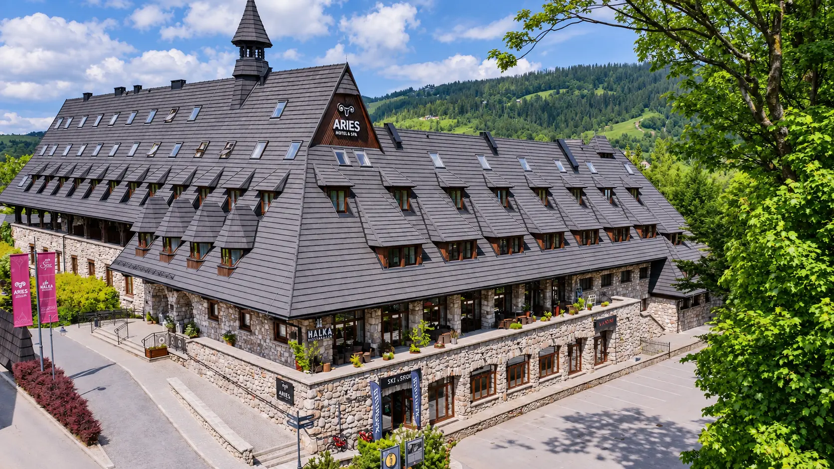 Aries Hotel, Lengyelország — a zakopanei Next Stage Camp helyszíne